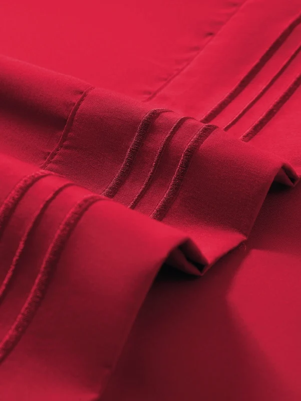 Red Bamboo Pillow Cases Sets - Luxurious & Breathable Pillowcase for Comfort