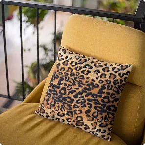 Massage Pillow with Vibration| Bamboo Fabric: USB-C & Battery Powered